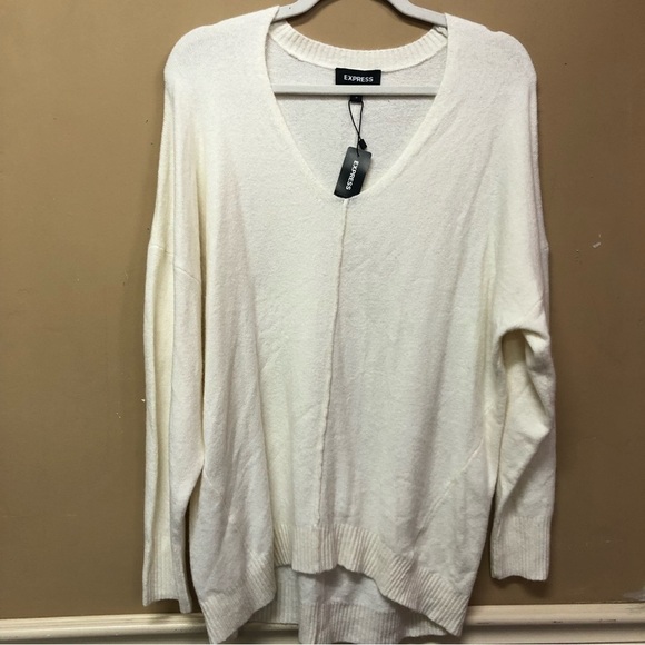 Express Cream Sweater Oversized Exposed Seams Wool Blend Size M NWT - Picture 1 of 7